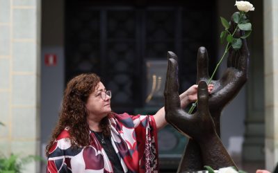 Claudia Paz y Paz es reconocida con el Cambio de la Rosa de La Paz
