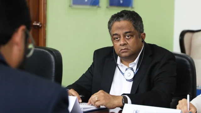 En el marco de la visita del Relator Especial de la Organización de Naciones Unidas para el derecho a la vivienda, Sr. Balakrishnan Rajagopal, se sostuvo reunión de trabajo que incluyó autoridades de la Comisión Presidencial por la Paz y los Derechos Humanos y Ministerio de Relaciones Exteriores de la República de Guatemala.